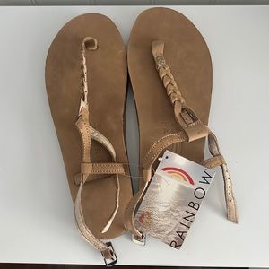 New!! Rainbow brown sandals. Size medium 6.5-7.5.